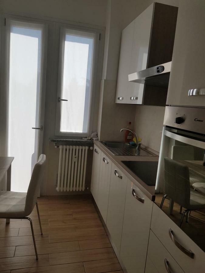 Апартаменты De Candia House Rescaldina Экстерьер фото